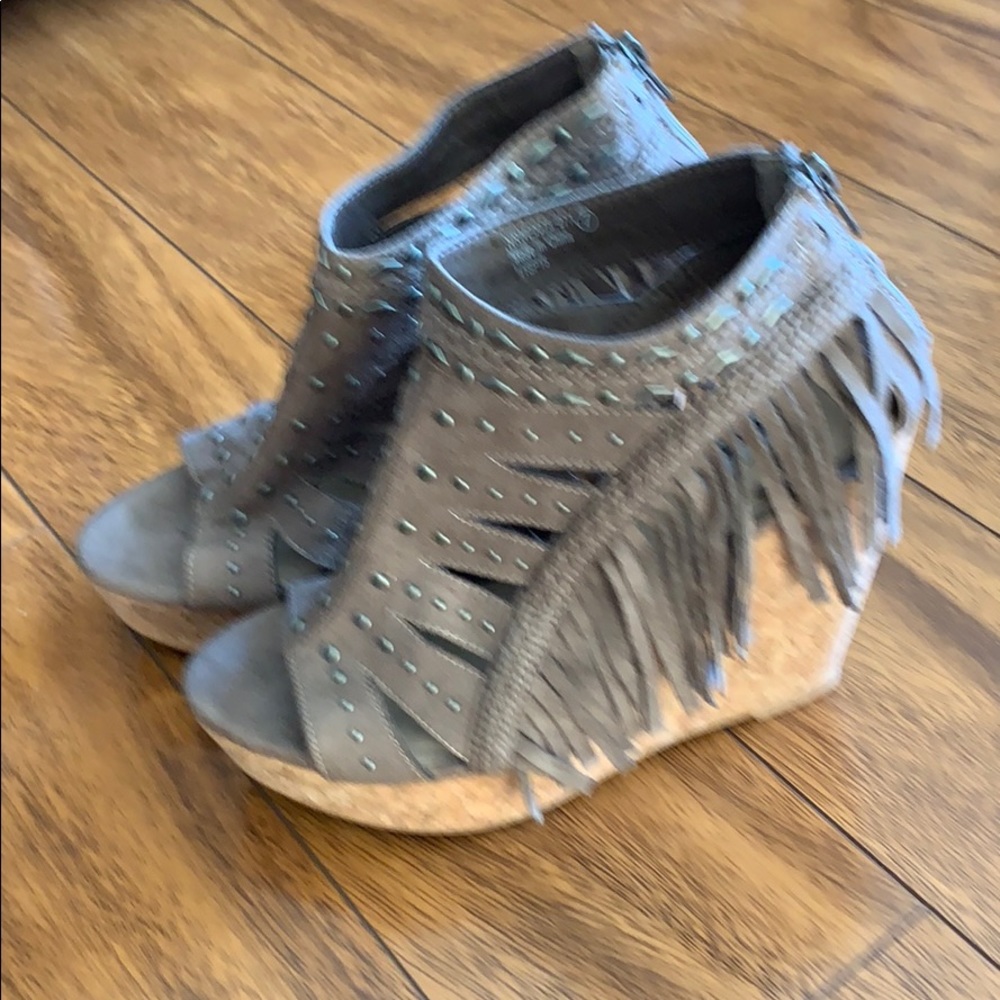 Shoes